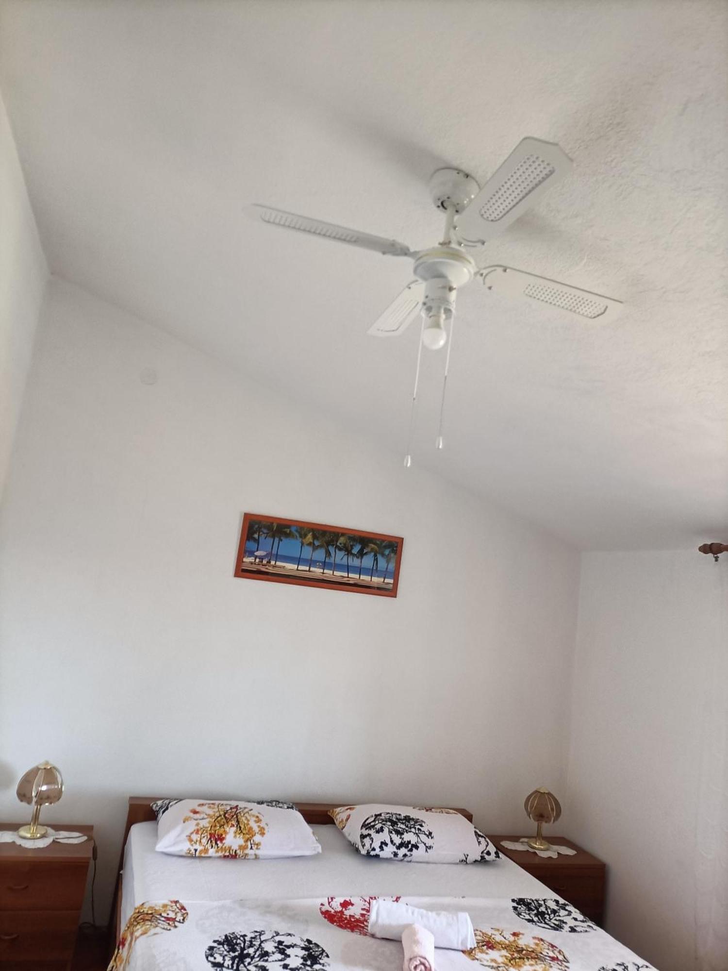 Apartment Zdenka 1 Trogir Eksteriør billede
